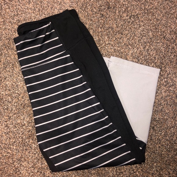 Striped Crop Leggings! - Picture 2 of 3